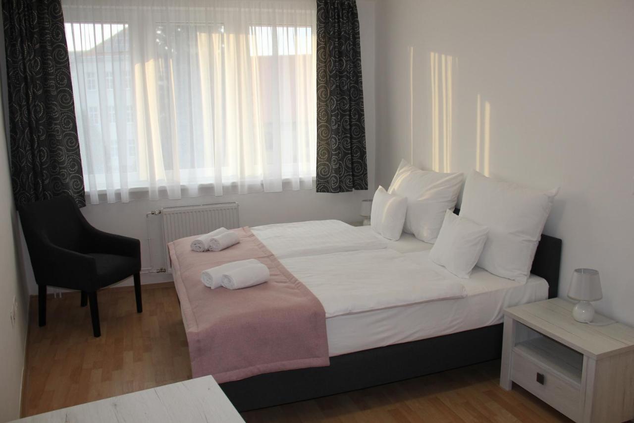 Harangtorony Szallo Kőszeg Extérieur photo