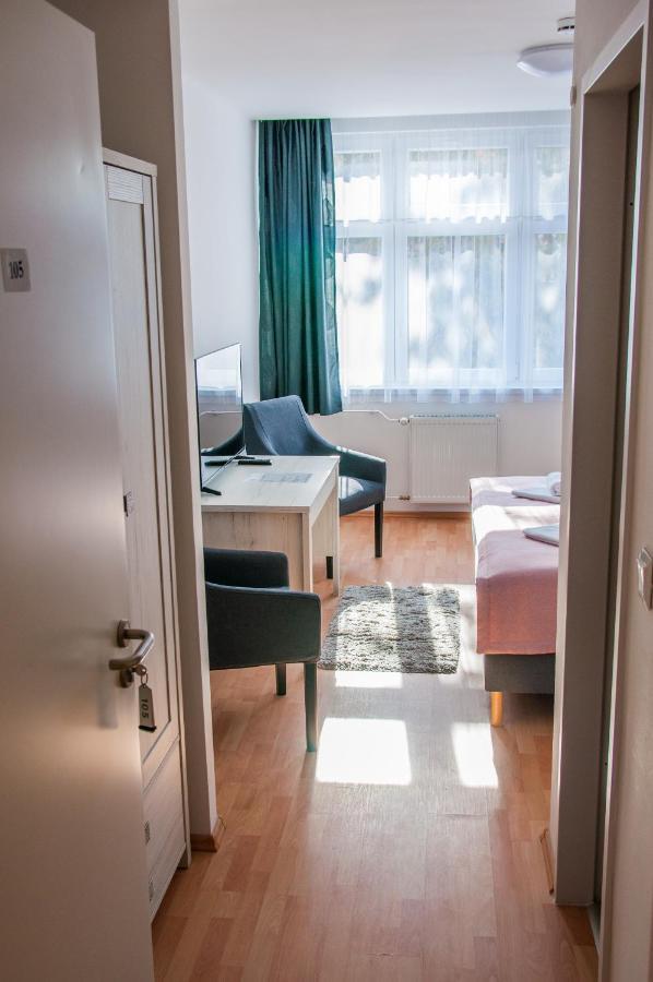 Harangtorony Szallo Kőszeg Extérieur photo