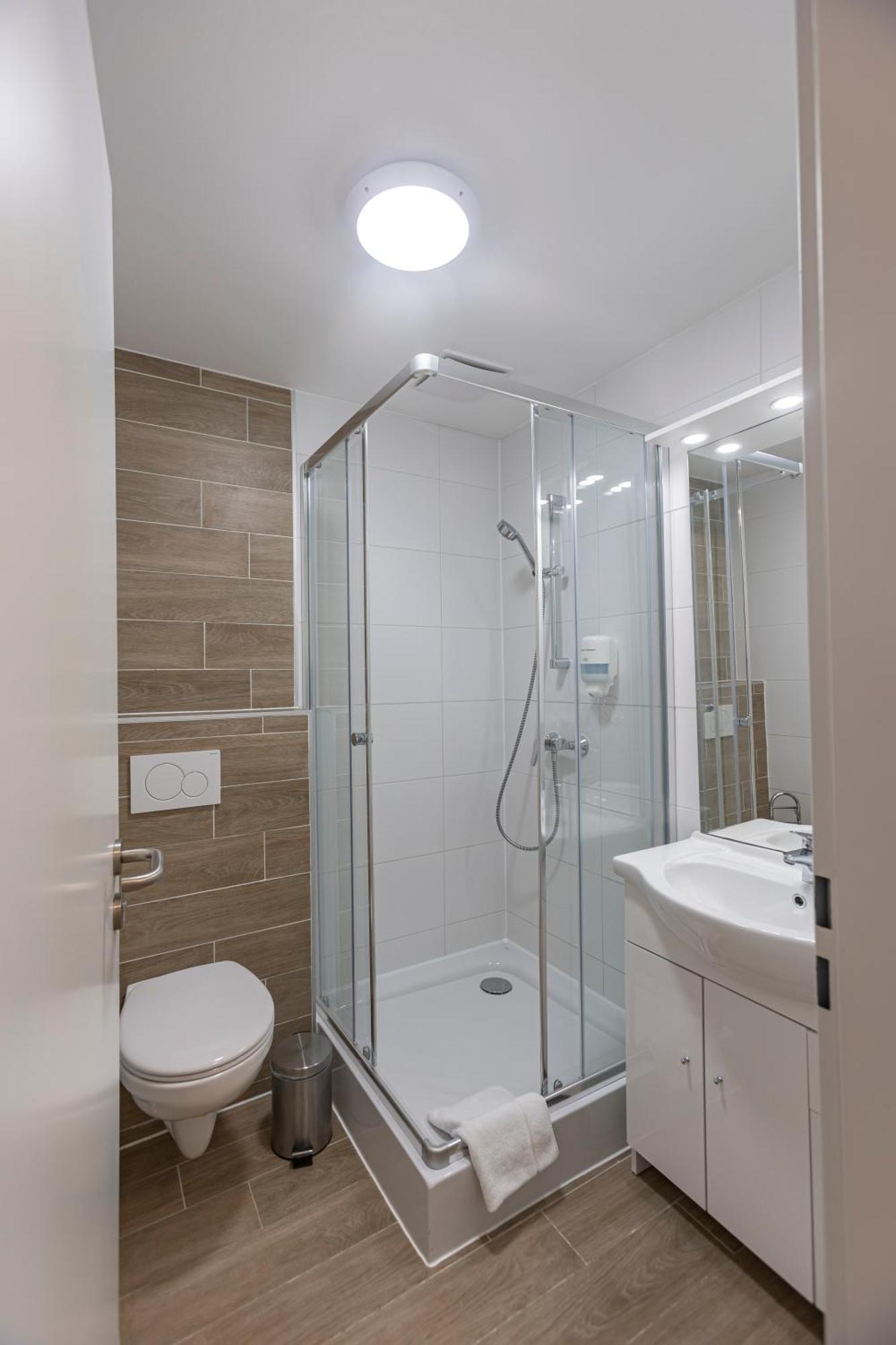Harangtorony Szallo Kőszeg Extérieur photo